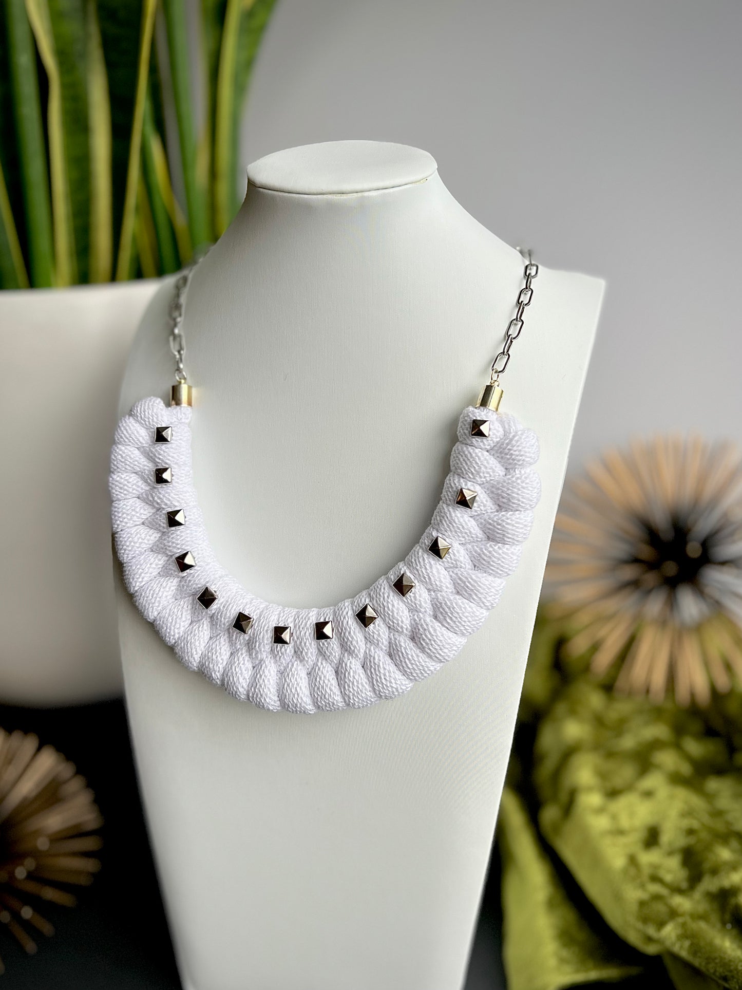 Bindi Necklace
