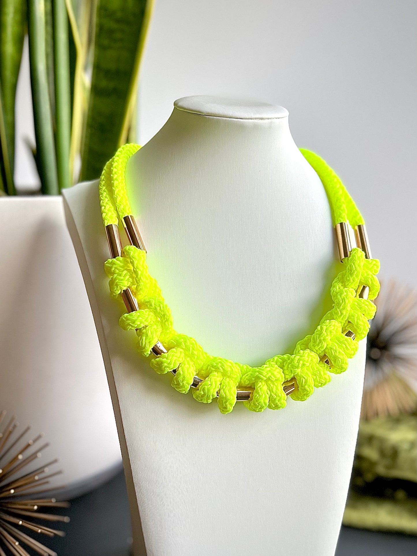 Lelu Nylon Necklace